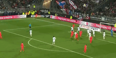 英超：利物浦4-0大胜埃弗顿